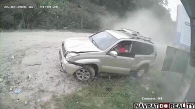 SUV srazilo dva motorkáře