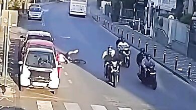 Neznámí útočníci srazili staršího muže z kola