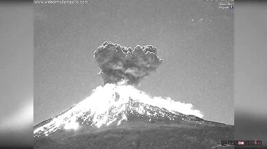 Erupce sopky Popocatépetl