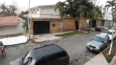 Měsíc od ničivého zemětřesení ve Venezuele: Nová videa ukazují sílu zkázy i obrovskou solidaritu lidí