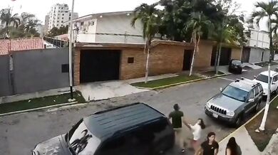 Měsíc od ničivého zemětřesení ve Venezuele: Nová videa ukazují sílu zkázy i obrovskou solidaritu lidí