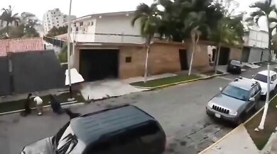 Měsíc od ničivého zemětřesení ve Venezuele: Nová videa ukazují sílu zkázy i obrovskou solidaritu lidí