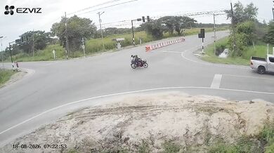 Sražení motorkáře na křižovatce #2