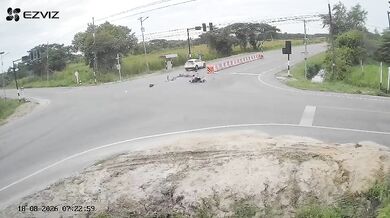 Sražení motorkáře na křižovatce #2