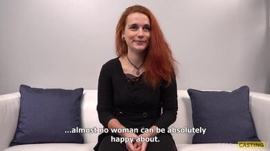 20 letá zrzavá amatérka Katka na castingu