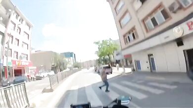 Náraz do motorkáře zezadu