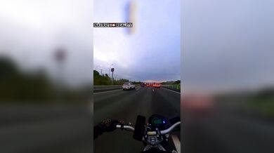 Nehoda během nebezpečné jízdy motorkáře