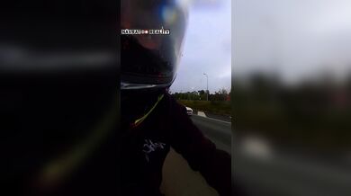 Nehoda během nebezpečné jízdy motorkáře