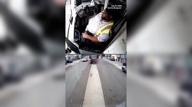 Srážka tamvaje v San Franciscu: Řidič usnul těsně před nárazem za volantem