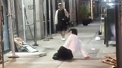 Karma pro agresivního opilce