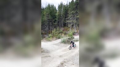 Nepovedený backflip na kole