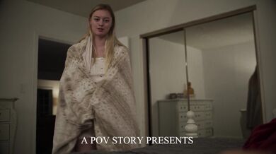 Nevlastní sestra Amber Moore je prostě velmi zvědavá