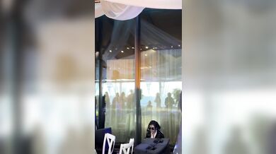 Dvojník Michaela Jacksona v restauraci: Při vystoupení na něj spadl těžký reproduktor