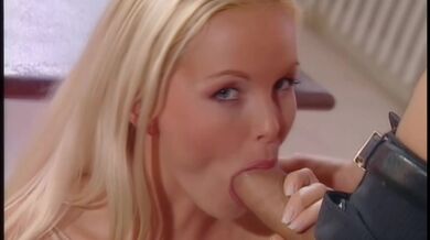 Silvia Saint a Laura Angel v plném vintage pornu