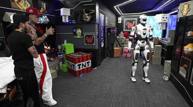 Robot rozbil vitrínu před zády kolumbijského streamera