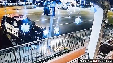 Policejní vůz srazil chodce v Kalifornii: Muž skončil v kritickém stavu v nemocnici