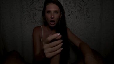 Sexy nevlastní ségra chce sdílet postel