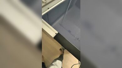 Youtuber sestrojil robota na air hockey: Stroj zvládá bránit i vracet puky