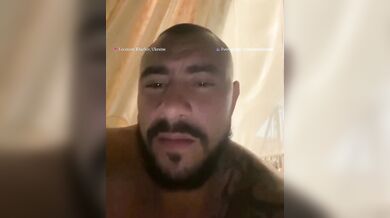 Výbuch u obytného domu v Charkově: Brazilští dobrovolníci zachytili útok na video