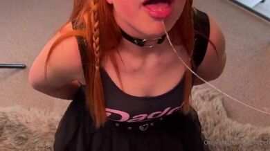 Penny Petite uniklé video z OnlyFans