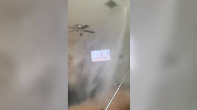 Cvičení pole dance skončilo potopou