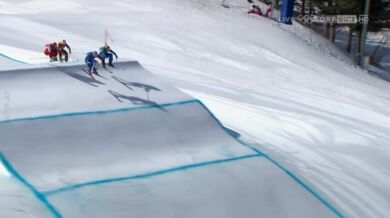 Tvrdý pád ve skicrossu