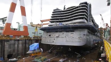 Timelapse - výstavba výletní lodi