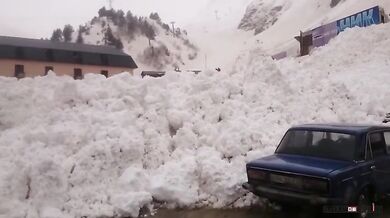 Lavina vs. parkoviště