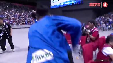 Bitka basketbalistů