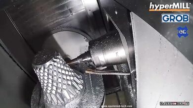 Vymakané obráběcí centrum