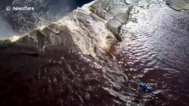 Sjezd vodopádu (2 videa)