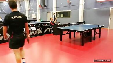 Parádní výměna v ping-pongu