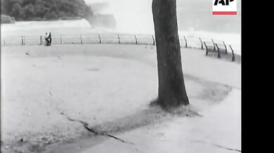 Sesuv půdy v Niagara Falls (1954)