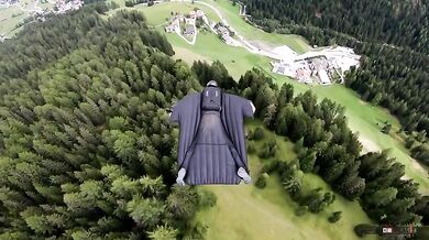 Parádní wingsuit #16