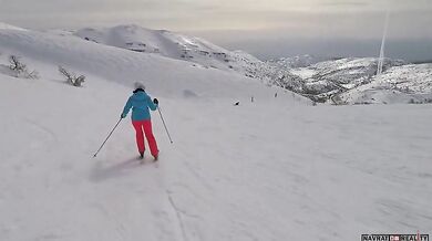 Lyžaři sledují odpálení raket