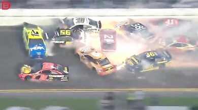 Hromadná nehoda na Daytona 500