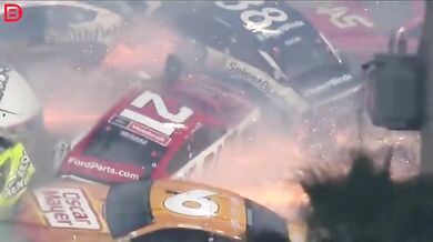 Hromadná nehoda na Daytona 500