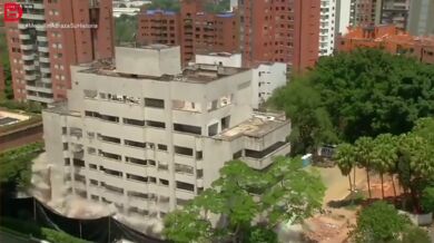 Demolice budovy Pabla Escobara