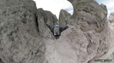 Parádní wingsuit #17
