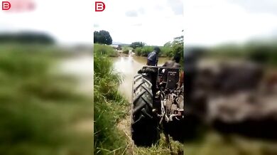 Obojživelný traktor