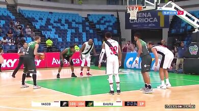 Povedený závěr basketbalového zápasu