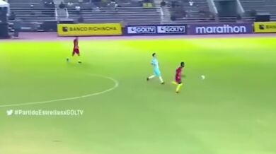 Vtipná a sexy rozhodčí