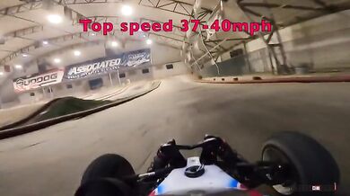 Kamera na závodním autíčku