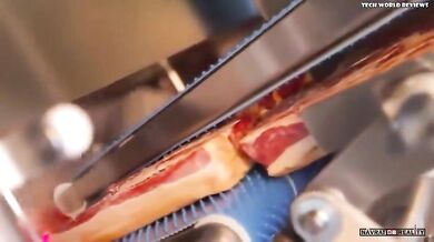 Krájení masa a sýrů