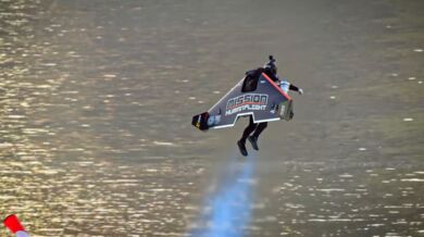 JetMan v Dubaji