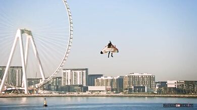JetMan v Dubaji